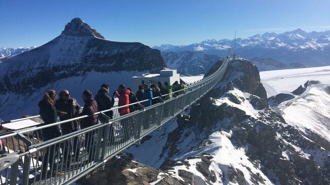 Висящият мост между два върха в Алпите