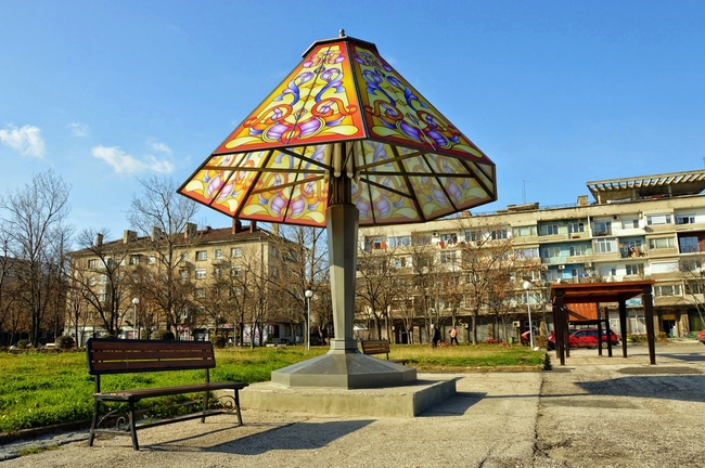 Огромната нощна лампа в Димитровград