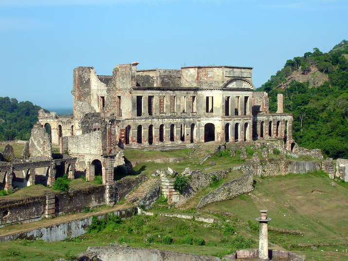 Сан Суси: Великата ирония на великия дворец