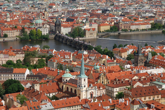 Пражки храд и раждането на Златна Прага - Железният човек от Прага