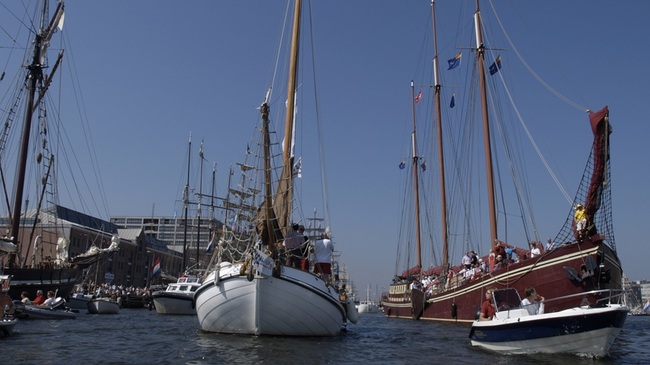 Sail Amsterdam - уникалният морски спектакъл