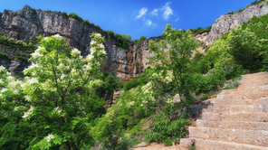 Вазовата екопътека и водопадът Скакля