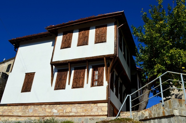 Паскалевата къща - по пътя на коприната в България