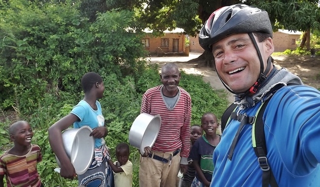 Тодор Мангъров – 3200 км с колело в Африка