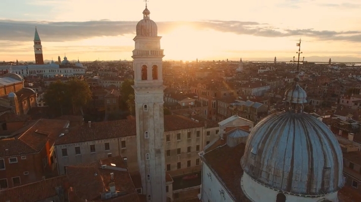 Пътувай от креслото: Венеция, каквато не сте я виждали (видео)