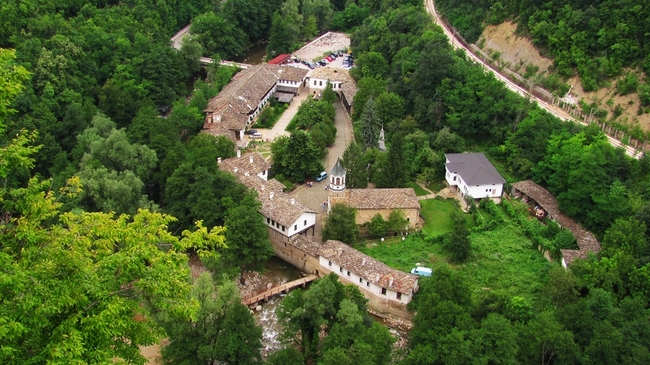Екопътека „Боженци-Дряновски манастир“ - бягство в красотата на Балкана