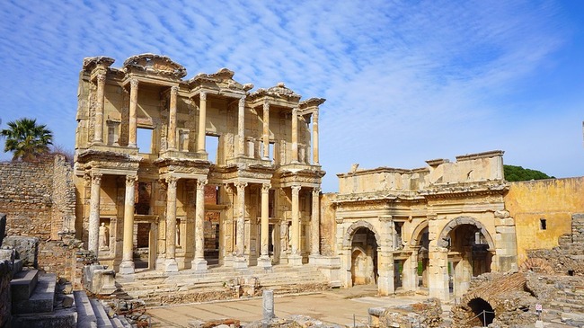 Пътувай от креслото: Ефес – следите на Древна Гърция в днешна Турция