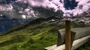 Ако ще е пейка – да е с гледка - Пейка на алпийска полянка в Швейцария