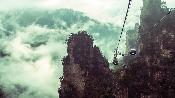 Пътувай от креслото: Тянмън – планината със стъклените пътеки