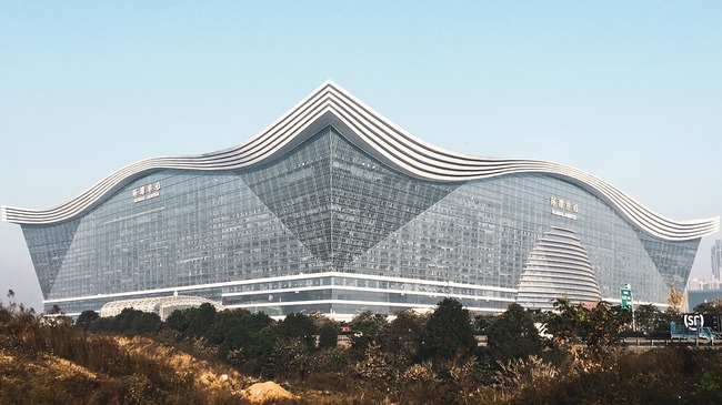 Вижте една от най-удивителните сгради в Китай
