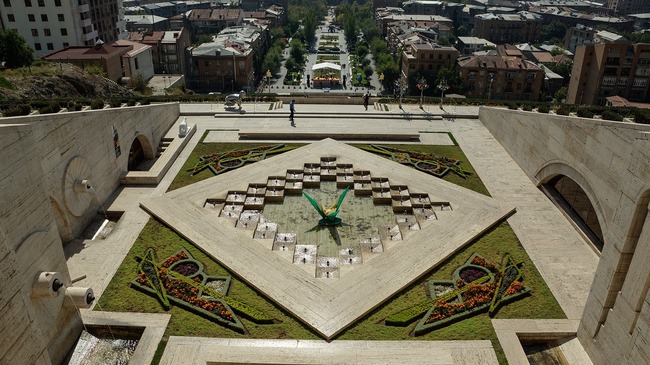 Ереван - розовият град