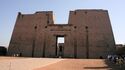 Забележителният храм на Хор в Египет