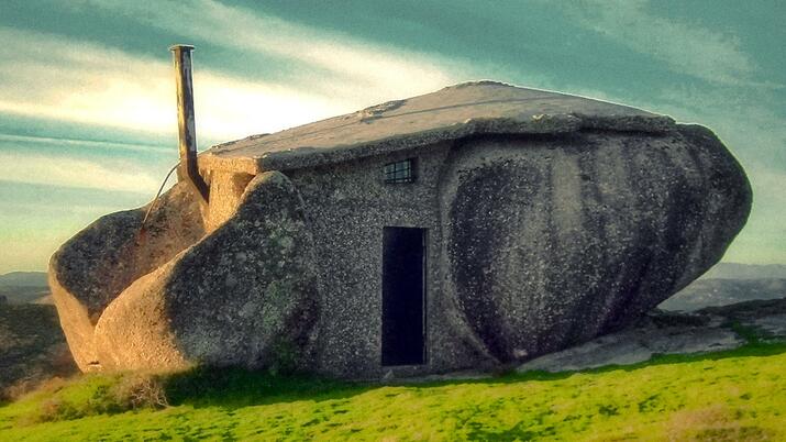 Каменната къща в Португалия