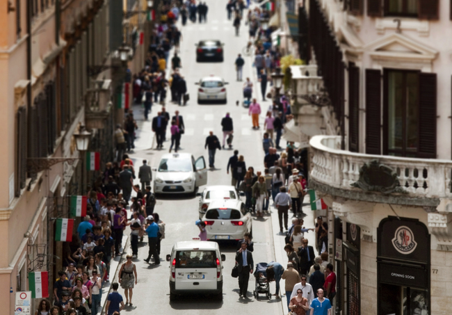 Как да пресечем улицата в Рим