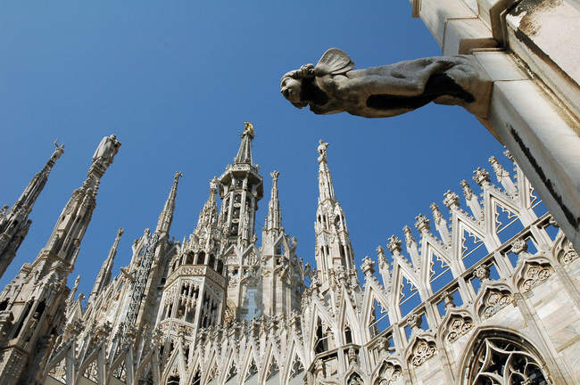 Осинови си чудовище от катедралата в Милано