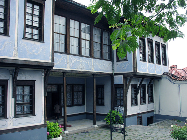 Хиндлияновата къща в Пловдив – един търговец в Индия
