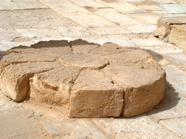 Авдат и древният Път на благовонията - Орнамент от храма