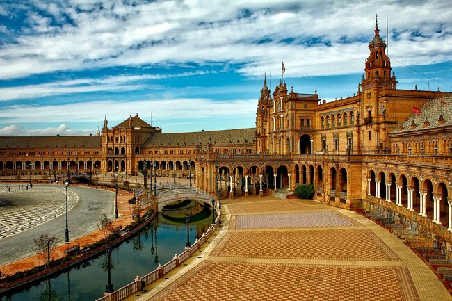 5 града, които да посетите в Испания