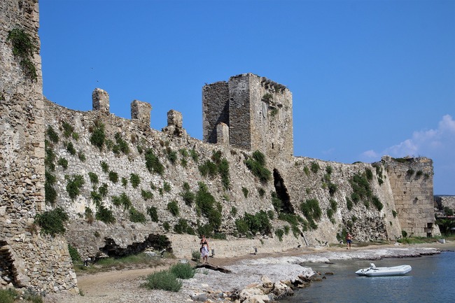 Интересни замъци и крепости в Гърция