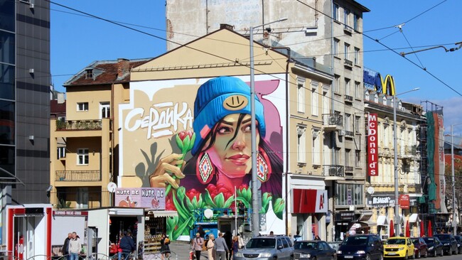 Serdika Tulip - нов стенопис ще краси центъра на София