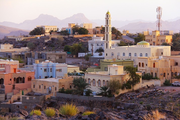 Пътуващите от повече от 100 държави вече могат да посещават Оман без виза