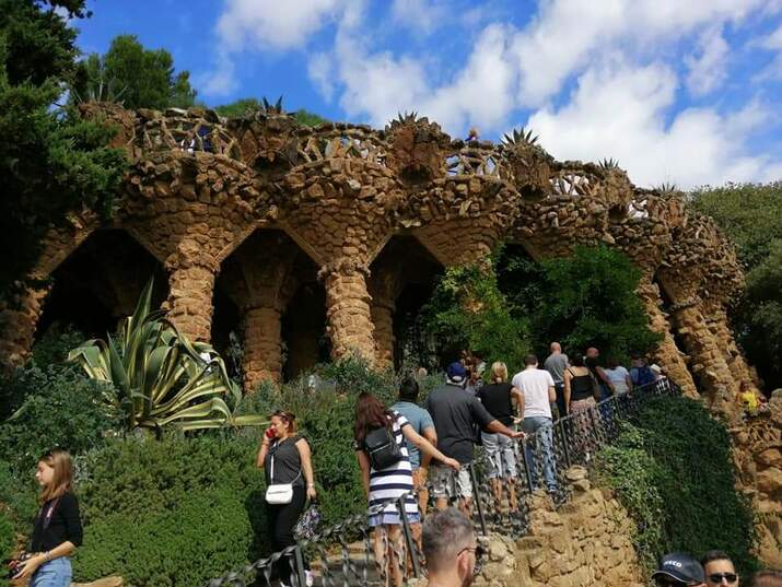 Паркът Гюел в Барселона – един от шедьоврите на Гауди