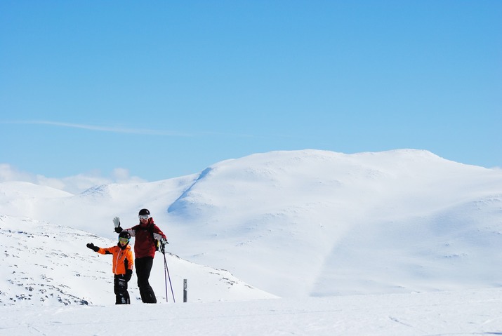 Вечна зима: къде да карате ски през всеки месец от годината? (част 2)