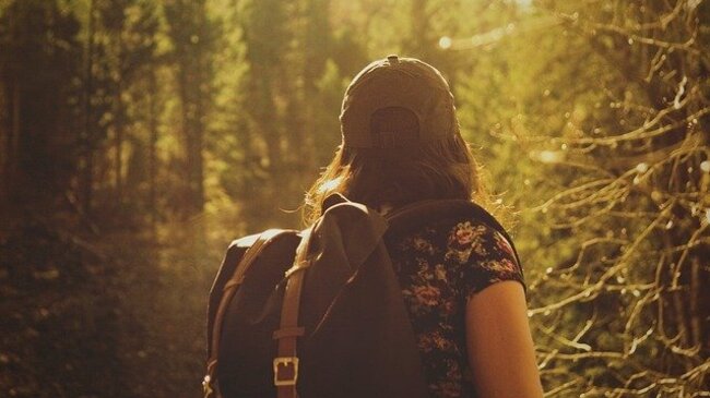 6 причини защо соло пътуването е едно приключенско самоопознаване