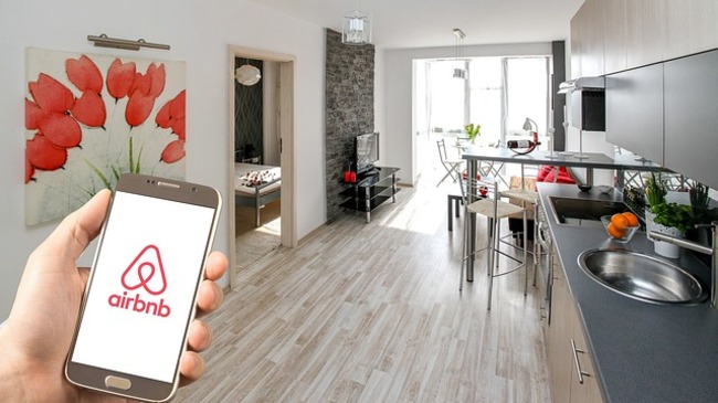 Airbnb дава шанс на 12 души да живеят като номади за 1 година