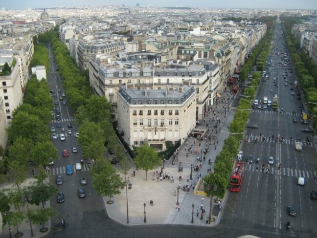 6 книги, чието действие се развива в най-романтичния град в света – Париж