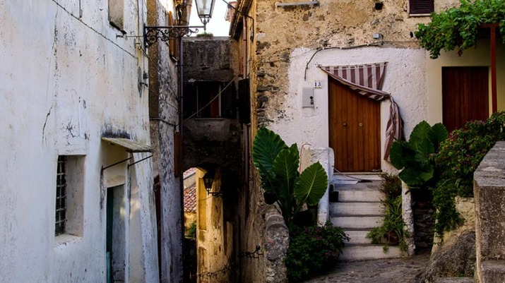 8 села в Каламбрия, Италия, които ще ви дада 28 000 евро, ако се пренесете да живеете там