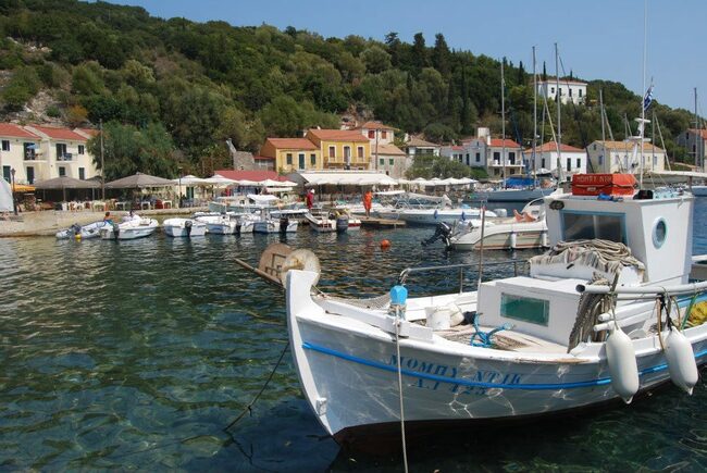 14 от най – красивите пристанища на Гърция