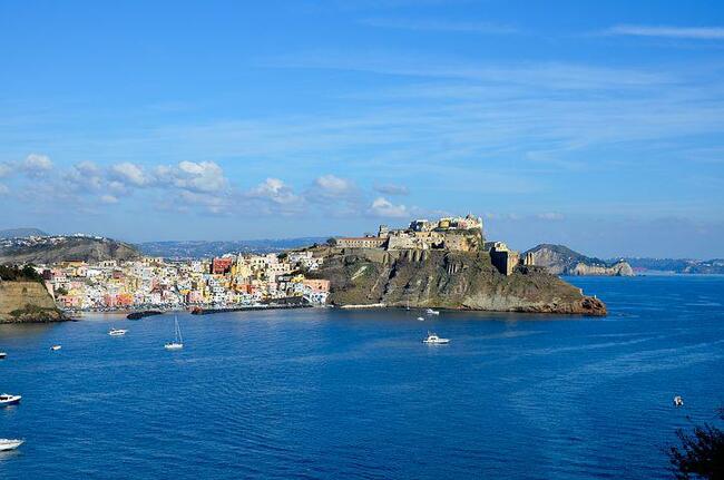 Остров Прочида, италианската столица на културата в Европа за 2022 г.