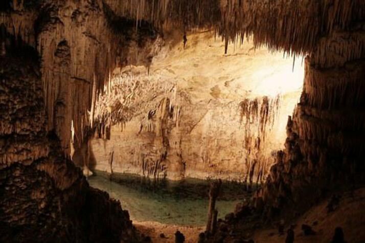 7 от най-красивите пещери в света