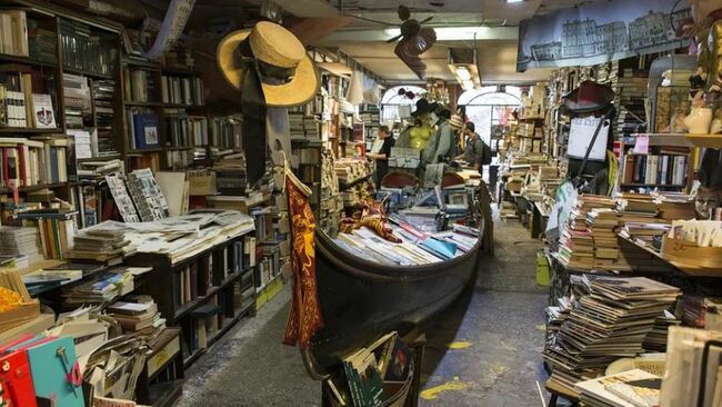 Две странни, но очарователни книжарници в Италия