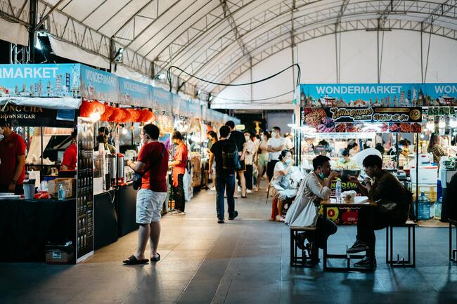 Какво можете да си купите на нощния пазар в Банкок?