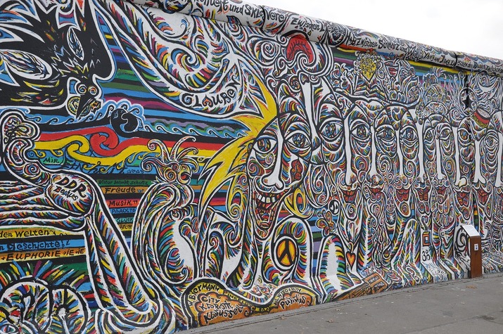 30 факта за Берлинската стена, които ще ви изумят