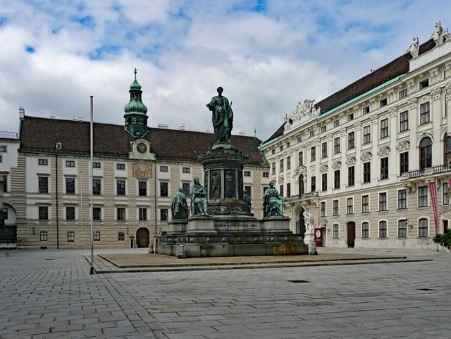 Кои са най-красивите площади във Виена?