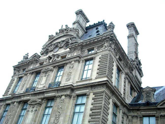 В света на Парижката архитектура