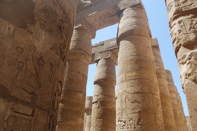 Назад във времето – храмовете на Египет