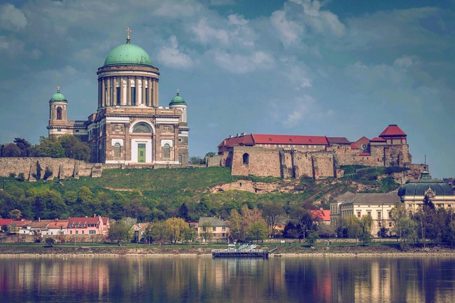 Базиликата Естергом - най-голямата църква в Унгария