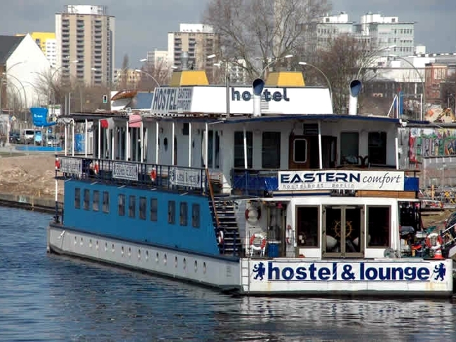 Най-странните хотели в Берлин - В Eastern Comfort можете да спите и на палубата
