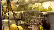 Окъпани в злато: 5 града, които сияят в жълто
