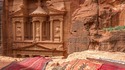 5 града, окъпани в червено: страст, история и пейзажи