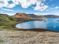 Пет магични езера в Европа, които сякаш крият портал към друг свят