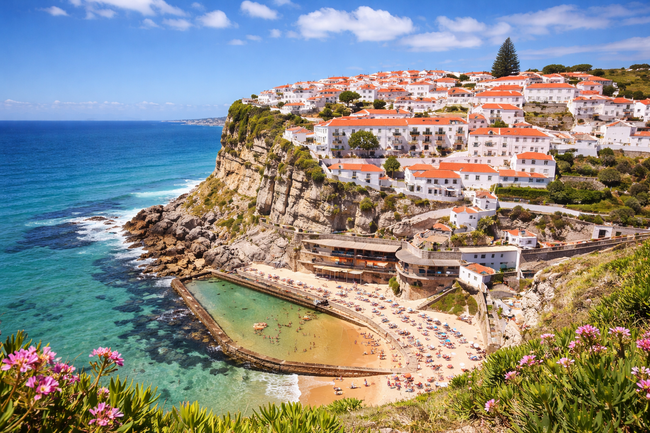 Португалия извън Лисабон: приказни градове по океана