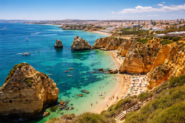 Лагуш – слънчевият скъпоценен камък на португалската Ривиера