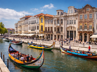 Градът на каналите и цветните лодки: защо Авейру е скритото бижу на Португалия