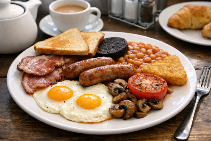 Най-вкусните английски закуски: какво наистина се яде сутрин във Великобритания