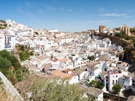 Малкият испански град, вкопан в скалата — Сетенил де лас Бодегас